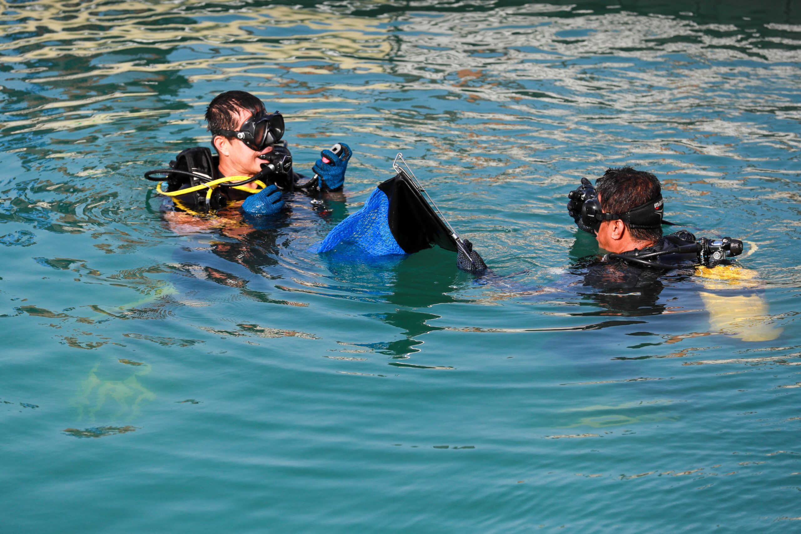 تنظيف قاع البحر في قطر