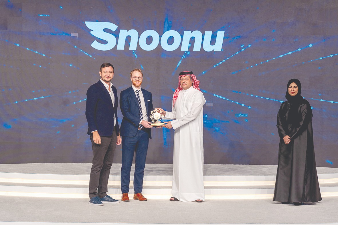 سنونو تحصل على جائزة