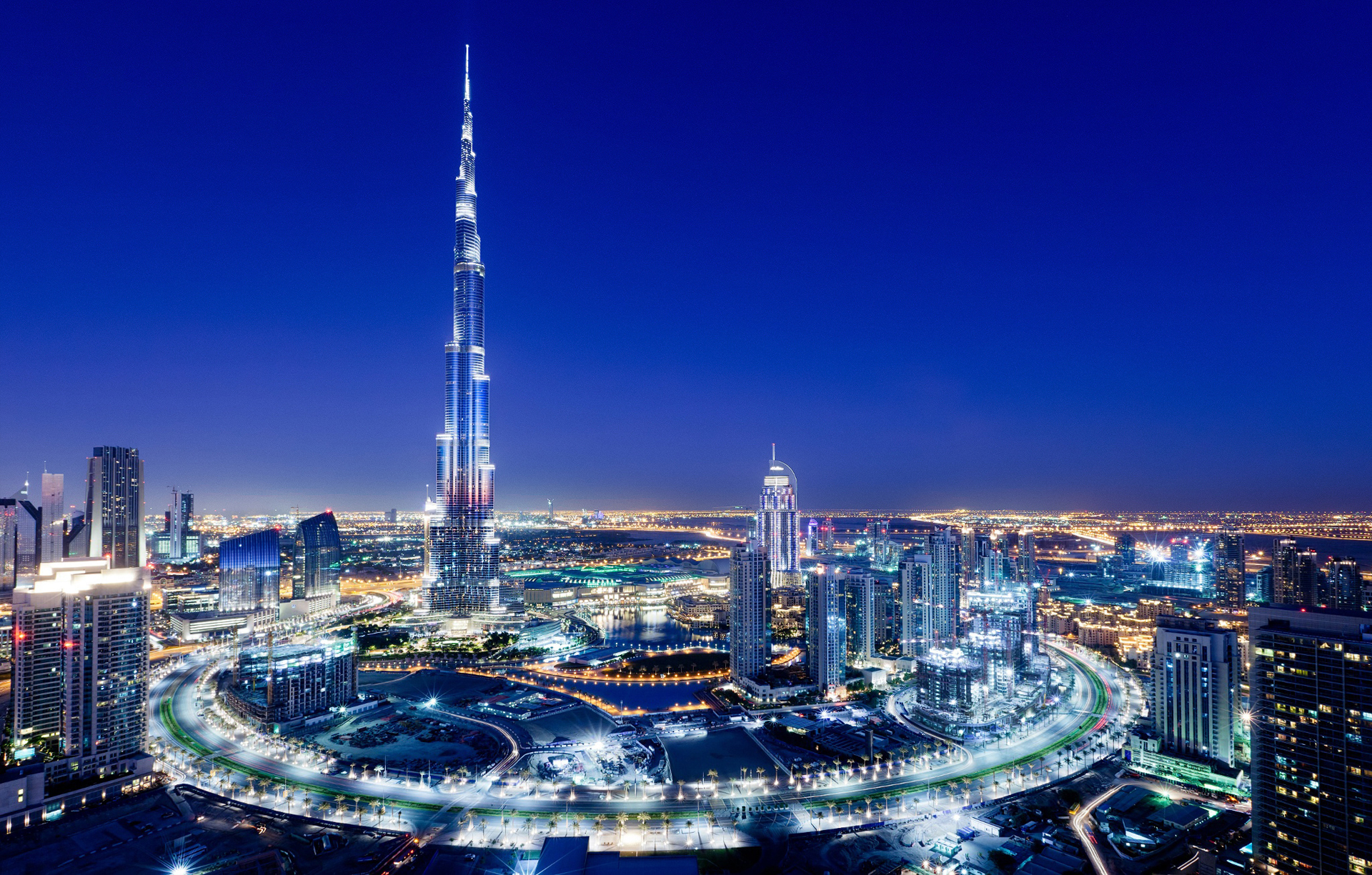 الإمارات تطلق الإقامة الزرقاء