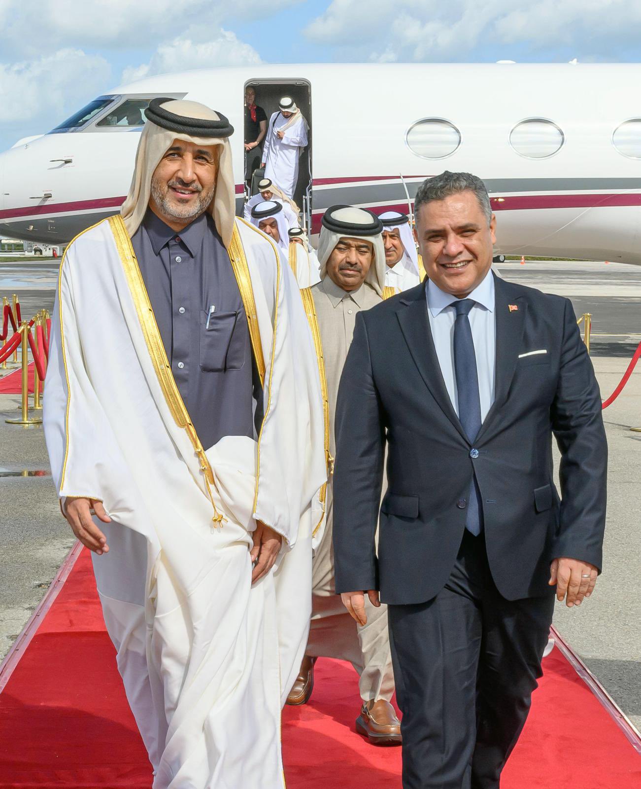 وفد قطري رفيع المستوى في تونس