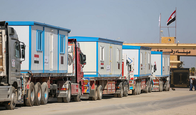 دخول دفعة من المنازل المتنقلة إلى غزة