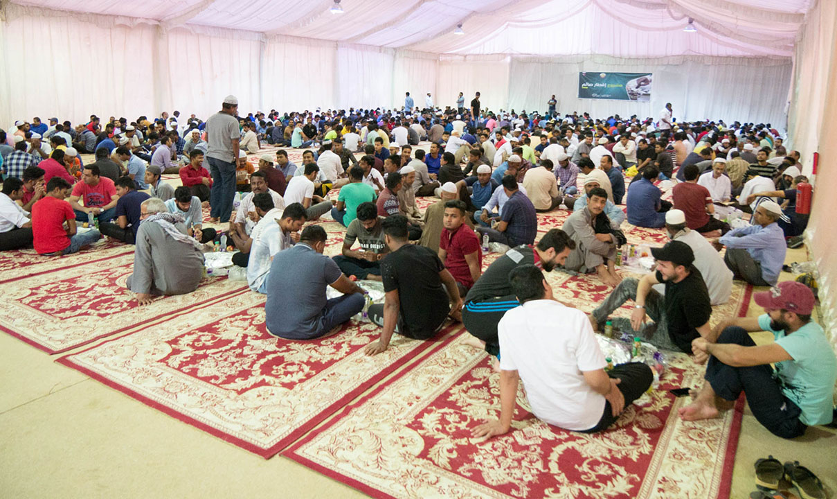 مواقع توزيع موائد إفطار الصائم في قطر