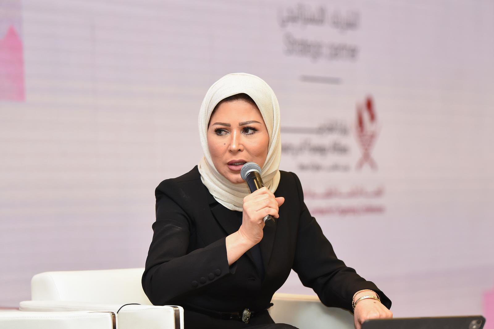 خديجة بن قنة