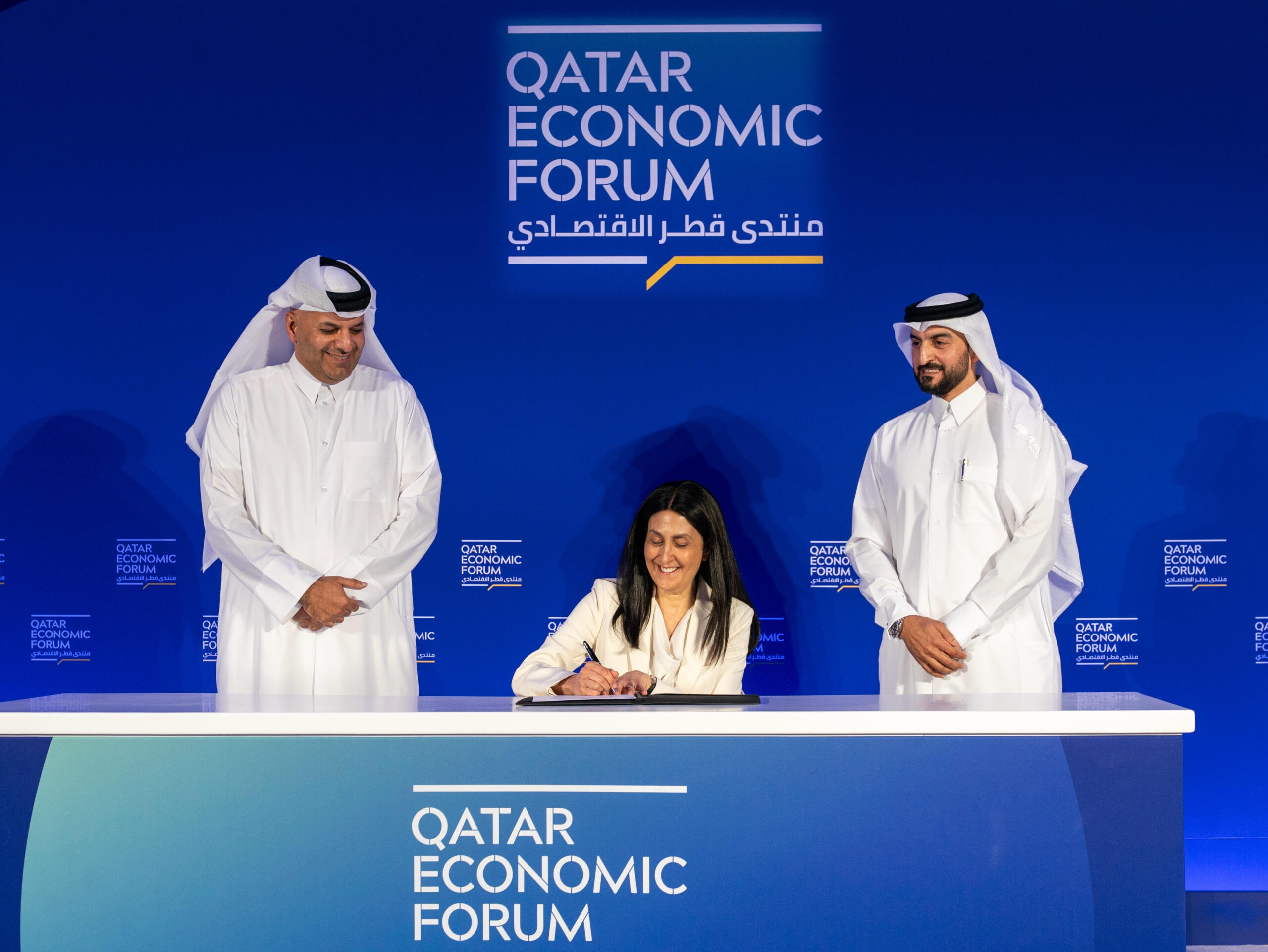 بلومبرغ تفتتح استوديو في قطر