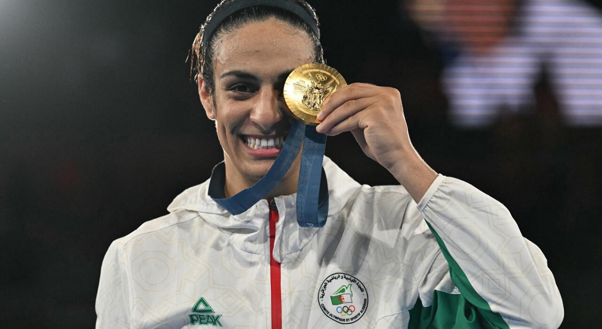 خضوع الملاكمة الجزائرية لاختيار نوع الجنس .