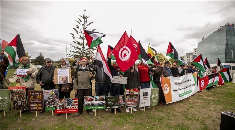 احتجاجًا على دعم واشنطن لإسرائيل.. دعوات لطرد السفير الأمريكي من تونس