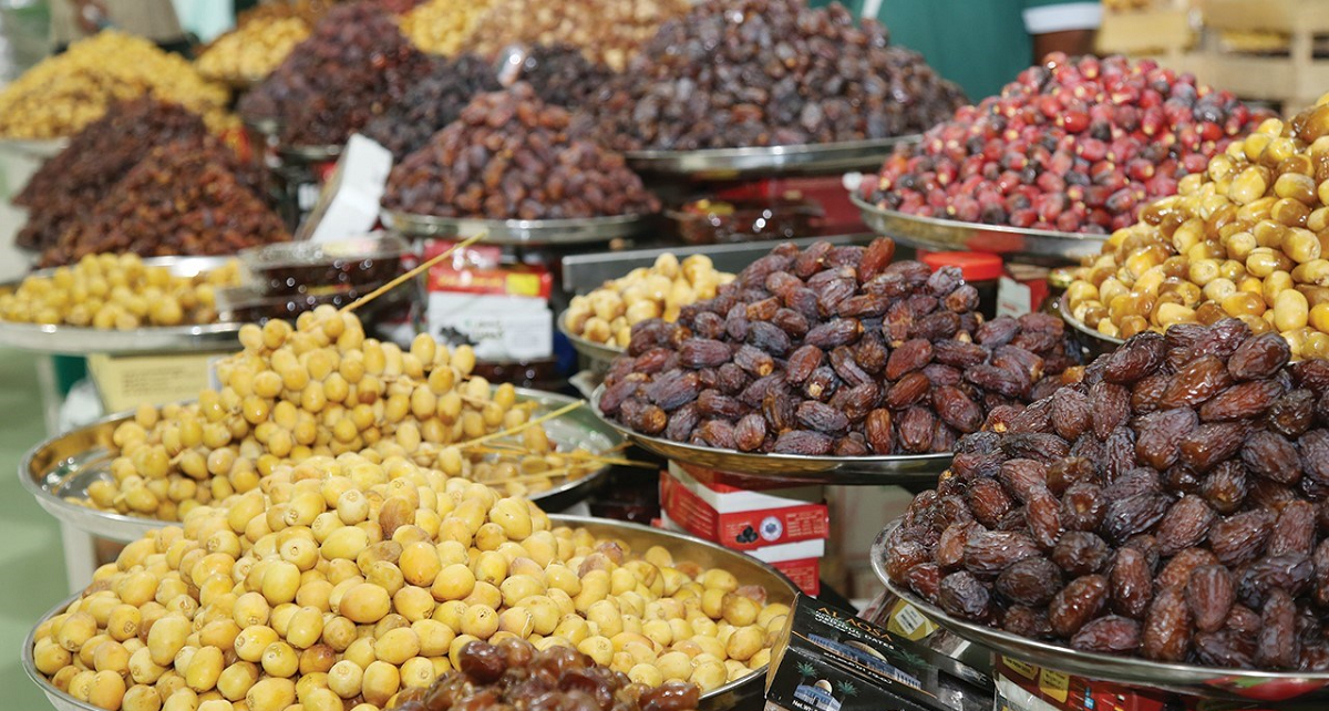 أنواع التمور المحلية في قطر وأكبر المزارع