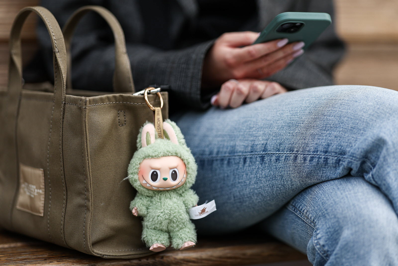 دمية لابوبو في قطر