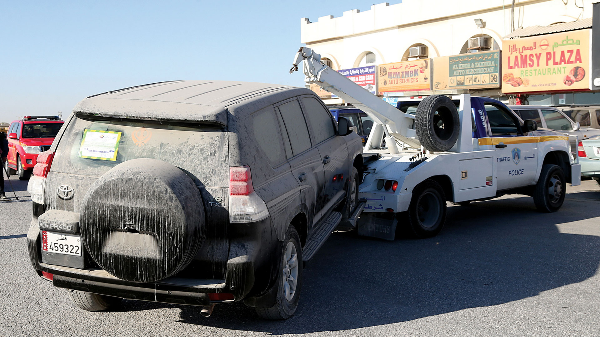 حملة إزالة السيارات المهملة في قطر