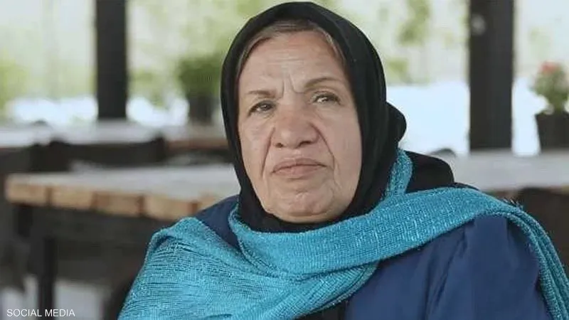 كلثوم أكبري