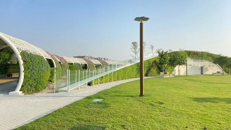 حدائق قطر المكيفة