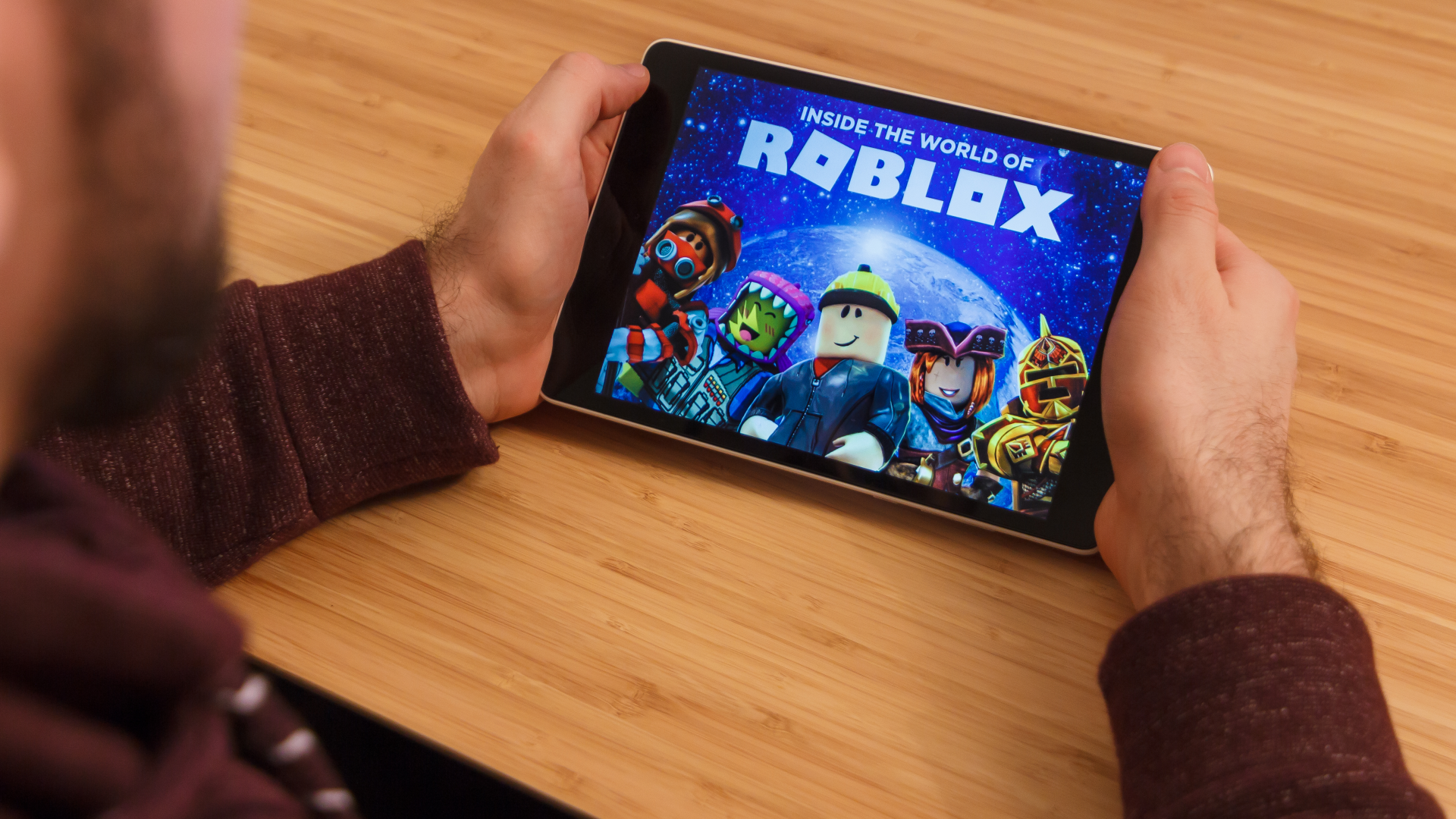 أسباب حضر لعبة روبلوكس في قطر