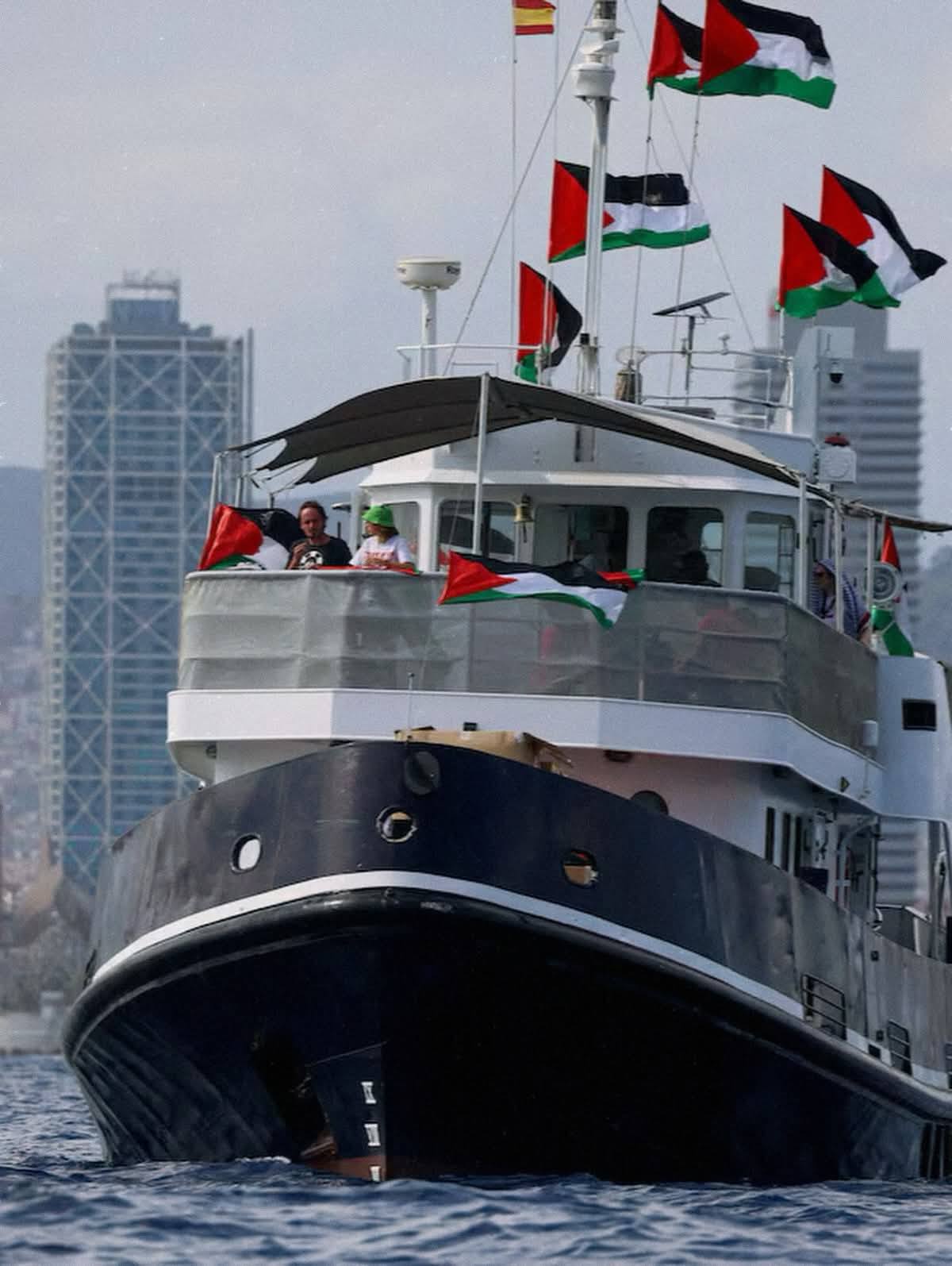 أسطول الصمود من برشلونة إلى غزة