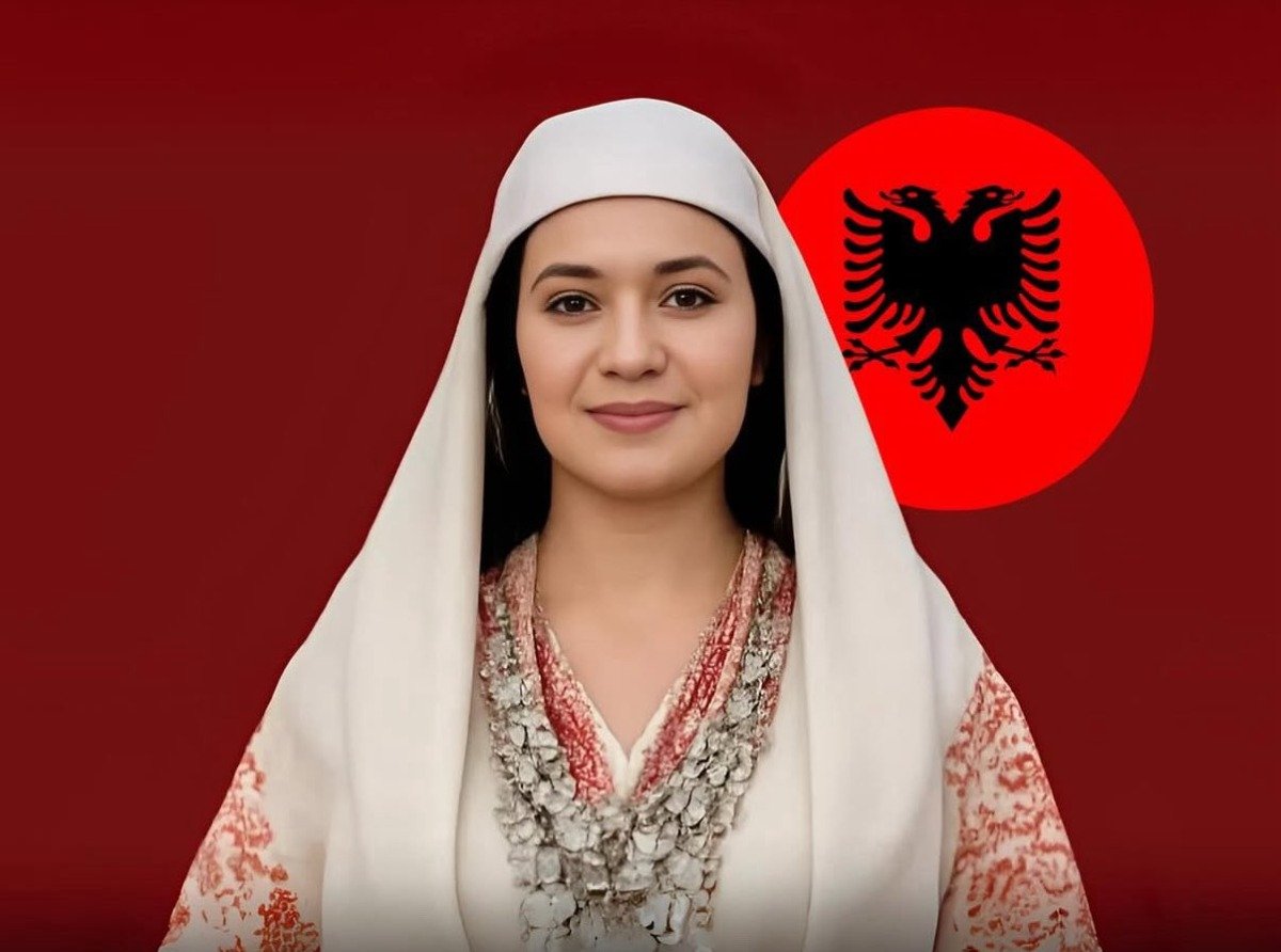 رئيس ألبانيا يعين روبوت في منصب وزيرة