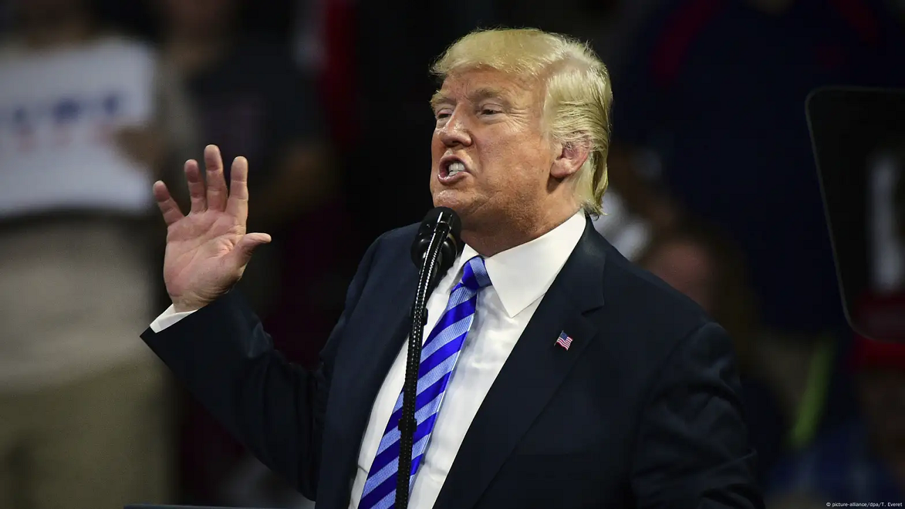 وقف إطلاق النار في غزة .. ترامب يطالب إسرائيل بوقف القصف بعد موافقة حماس