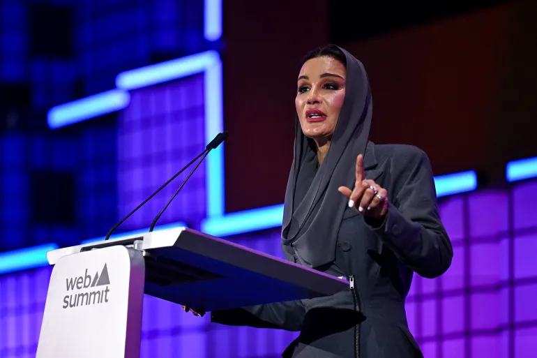 الشيخة موزا بنت ناصر، رئيسة مجلس إدارة مؤسسة قطر،