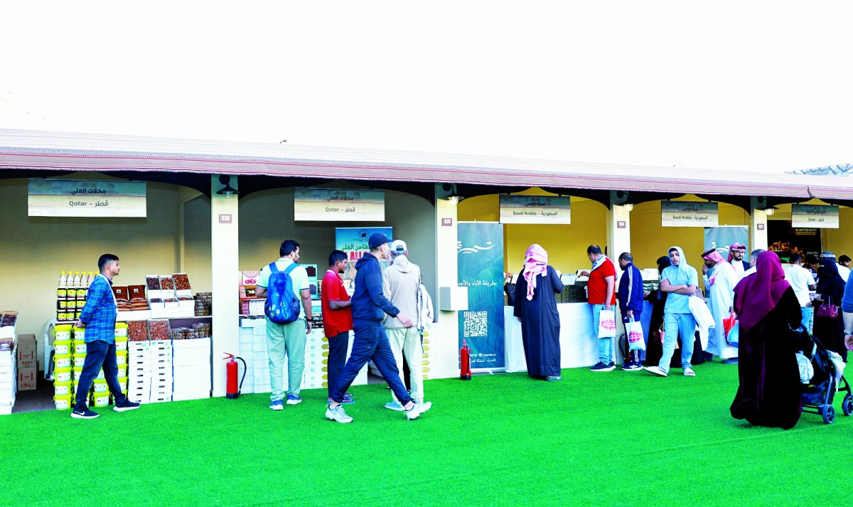 أسعار التمور في معرض سوق واقف أقل من الأسواق الخارجية بـ40%