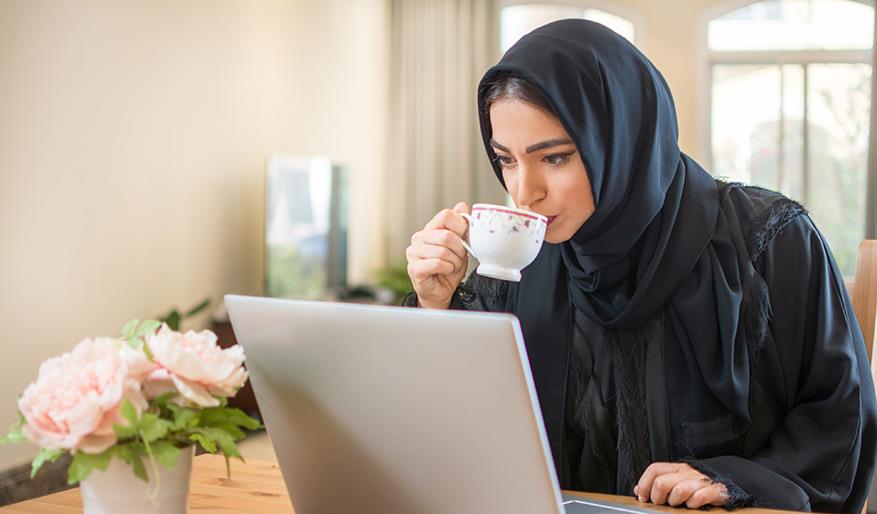 3 أيام عطلة أسبوعية في دولة عربية .. تجربة جديدة لتحسين الحياة والعمل