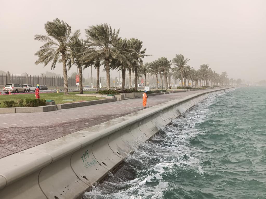 قطر تحذّر من حدوث المدّ العالي في البحر.. ماذا تعرف عنه؟