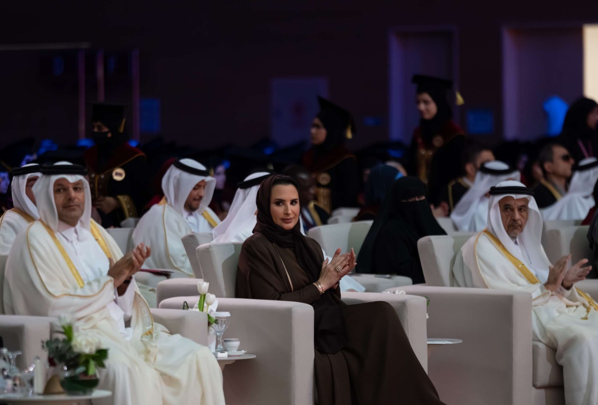 جامعة قطر تحتفي بخريجاتها في حفل رسمي يعكس التميز الأكاديمي